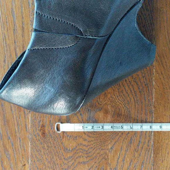 The Last Conspiracy Peep Toe Heels Black Leather - Picture 16 of 16